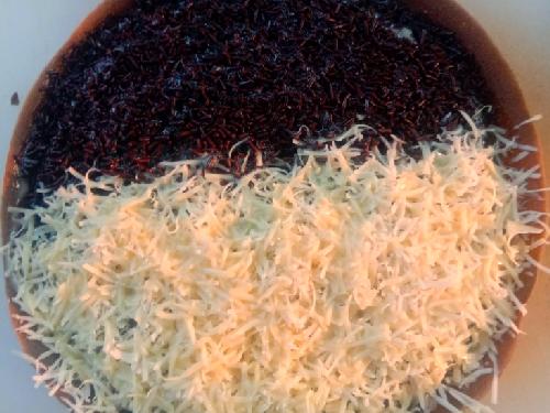 Martabak bandung erni21, Erni Rosdianah