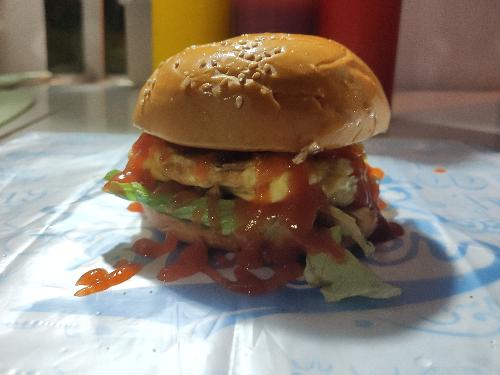 Burger Bang Jali,Kecamatan Medan Baru/Kelurahan Merdeka/Rumah Warna Orange, M Rijali Malik Sitepu