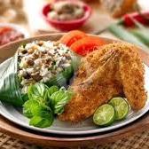 18 Tempat Makan Tutug Oncom Ayam Goreng Terlezat di Bandung