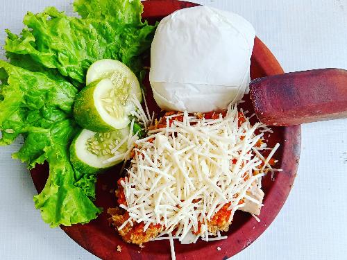 Ayam Geprek Sambel Tutul Gg H.miun, Firmansyah