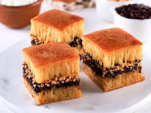 Martabak Kings Putra Lebaksiu Cabang H Udin, Ahmad Bunyamin
