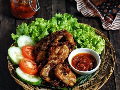 Nasi Pecel , Nani Istiani