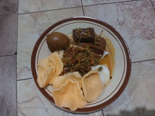 Ketupat Sayur Ibu Wiji, Meruya,Kembangan,Jakbar, Wiji Astuti