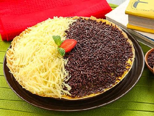 Martabak Terang Bulan dan Es Cendol Bandung, Indomaret Tegehe