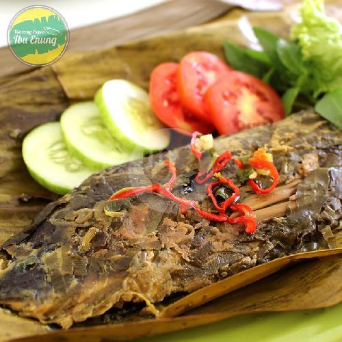 18 Tempat Makan Pepes Ikan Mas Duri Lunak Paling Lezat di Bandung