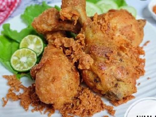 Warung Penyet Mba Nur, Nursukesih