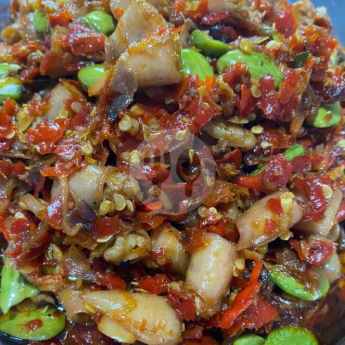 18 Restoran Cumi Sambal Pete Terlezat