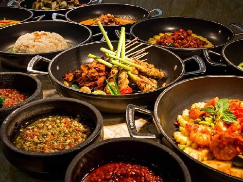 Warung Makan Ibu Ami, Jl. Cipicung, Mekar Sari,, Sobur Usadi