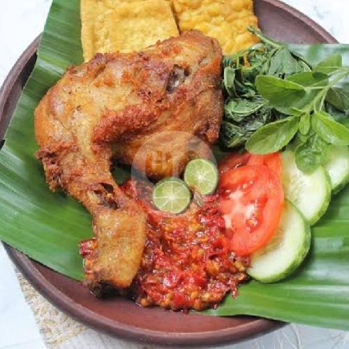 18 Restoran Ayam Penyet Nasi Uduk Terenak di Jakarta