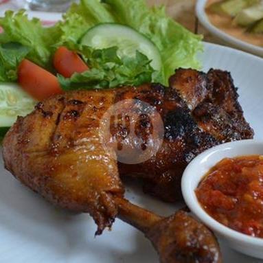 22 Tempat Makan Ayam Bakar Dada Terlezat di Bali