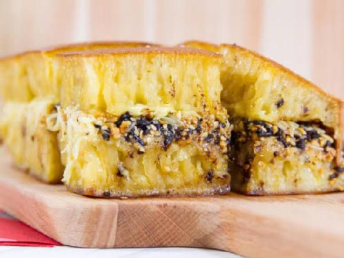 Martabak Putra Bahari, Tanah Seratus, Rumsiah