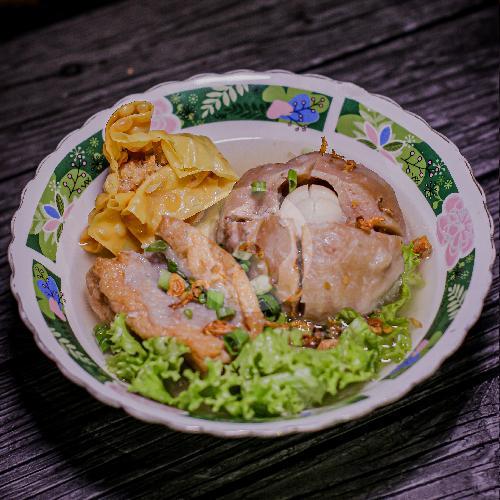 16 Rumah Makan Bakso Beranak Terenak di Malang