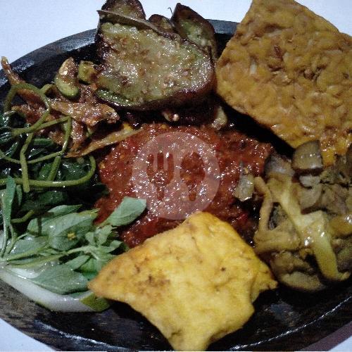 15 Resto Penyetan Ampela Terbaik di Surabaya