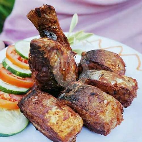 26 Rumah Makan Ikan Bolu Goreng Terenak di Makassar