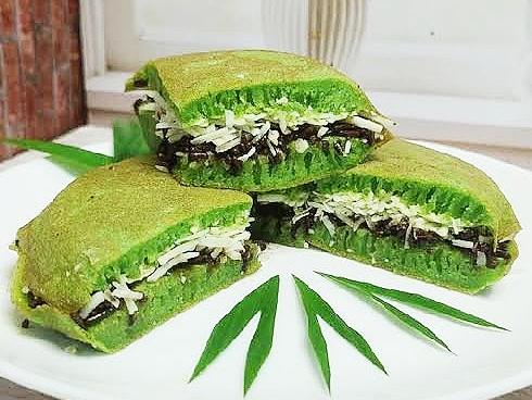 Martabak Top Bandung 55, Hermawan