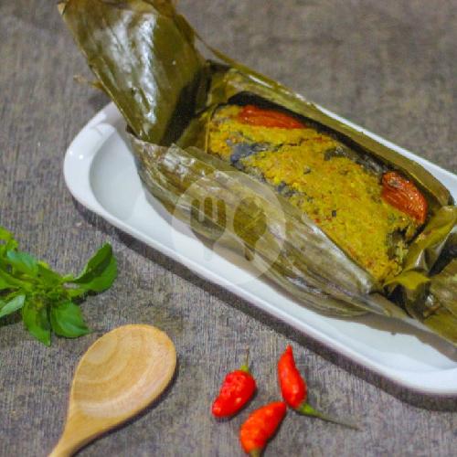 21 Tempat Makan Pepes Ikan Favorit di Solo