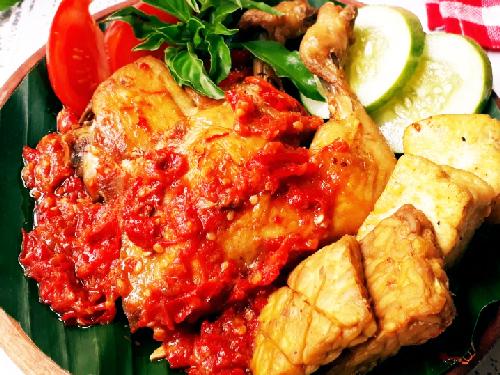 Ayam Penyet Bunda Ayu , Ilma Ayu Wandira