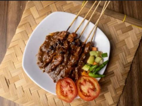 Sate Madura Cak Pendi, SAMSIAH