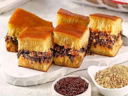 MARTABAK CINTA, Kampung Empat, FIRLAN