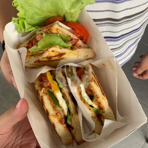 22 Restoran Toast Tuna Termurah