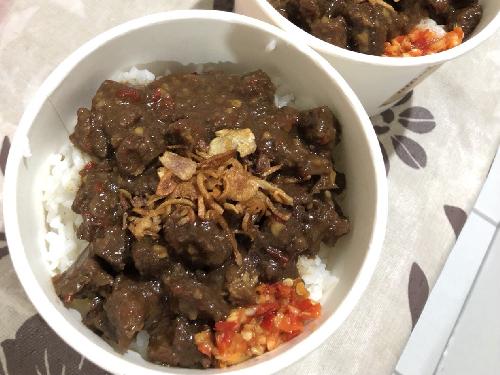 Nasi Jagal & Geprek Bu Yuli, Yuliani Lestari, SS