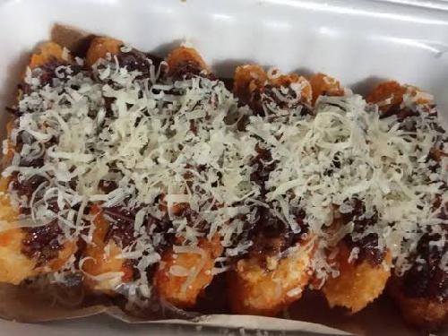 Warung Gado2 Siska Sumber, F.Titik Putri Maria Wanti