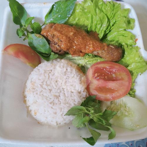 19 Tempat Makan Ayam Goreng Seblak Favorit di Jakarta