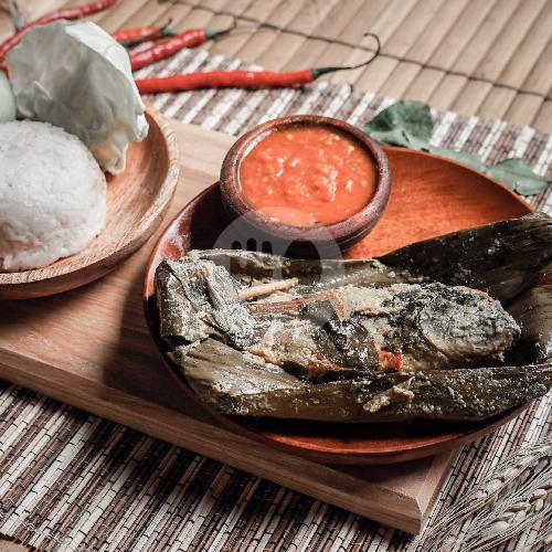 16 Rumah Makan Nasi Pepes Ikan Mas Termurah