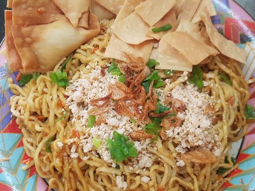 Cemilan Essy - Balo Thai Tea - Telor Bang, Beji