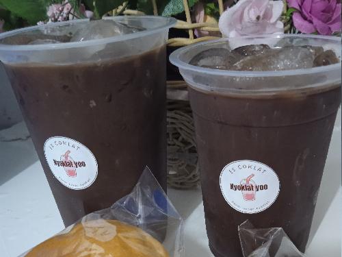 Es Coklat Nyoklat Yoo, Pikgondang/Condong Catur, Ertha Anom Trisiwi