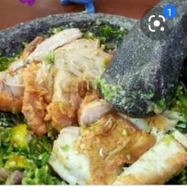 16 Rumah Makan Ayam Geprek Sambel Ijo Favorit di Bali