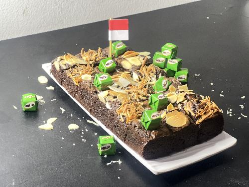 Brown Cake, Margahayu Tengah - Kopo, Delfi Dian Utami Putri, S.Pd.