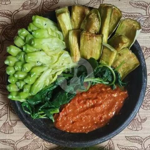 17 Rumah Makan Lalap Sambal Paling Enak di Jakarta