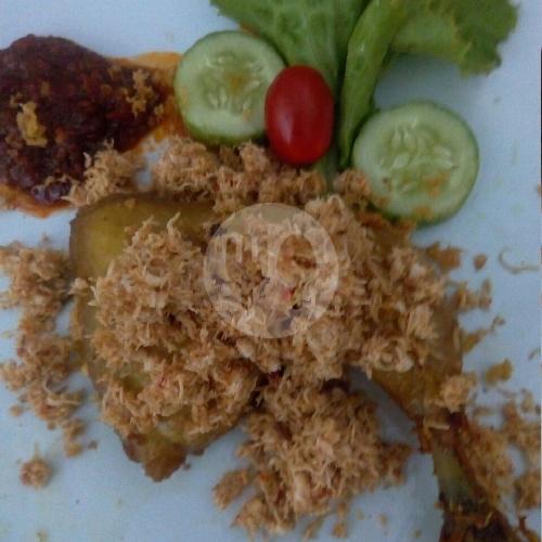 22 Restoran Ayam Serundeng Sambal Terlezat