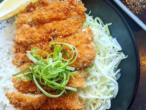 Spesial Ayam Bakar Dan Penyetan Bu Ani, Minomartani