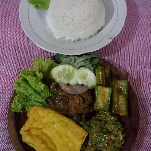 28 Rumah Makan Lalapan Ampela Terenak di Malang