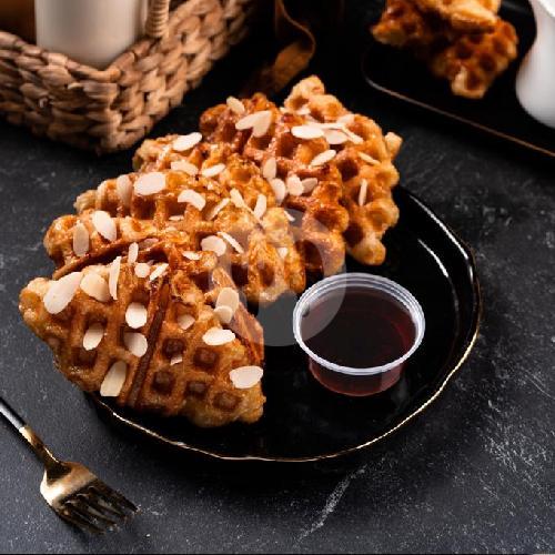 29 Resto Almond Maple Terbaik