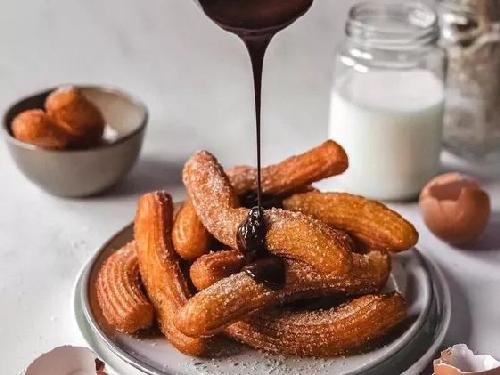 Churros New Normal Tenggilis Mejoyo