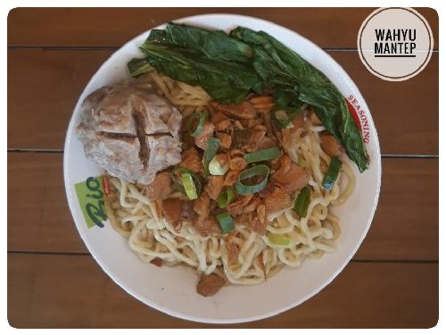 Mie Ayam Bakso Wahyu Mantep Group, Sukahati, Cibinong, Irma Risna Wati