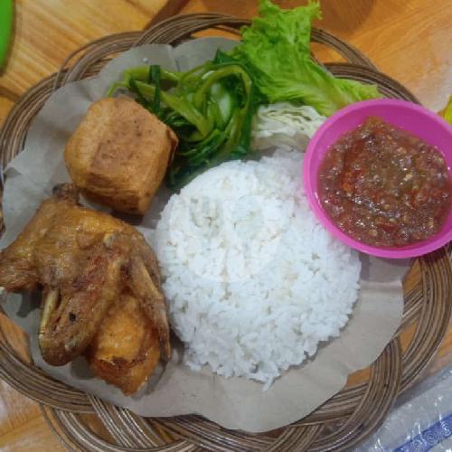 26 Tempat Makan Ayam Goreng Dadakan Terenak