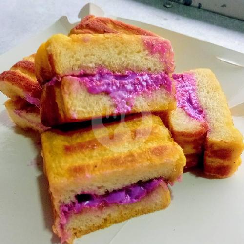 30 Restoran Taro Strawberry Terenak di Surabaya