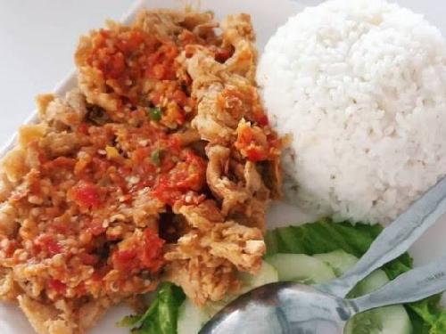 Mbak HENI:Ayam Geprek SMG & Jamur Crispy, Hendriwati