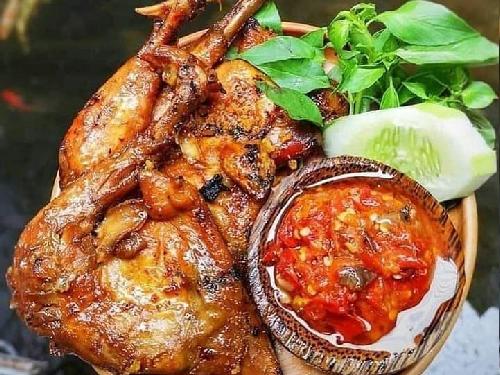 wingko babat mama nabila, titik julaika