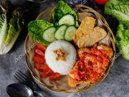 Salad Buah Natika, Natika Komalasari