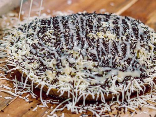 Martabak Spesial Manis Dan Telur Sultan Haidar,Jl.Dr.muwardi No.48,, Arifin
