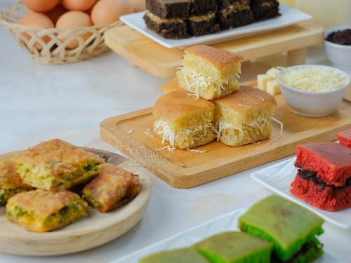 Martabak & Terang Bulan Indigo