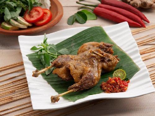 Ayam Geprek Juara, Mira Hidayanti