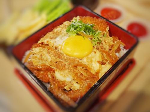 Yutaka Japanese Grill, Hendrianus