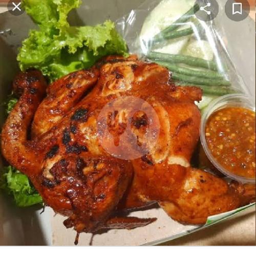29 Tempat Makan Satu Ekor Ayam Bakar Terbaik di Jakarta