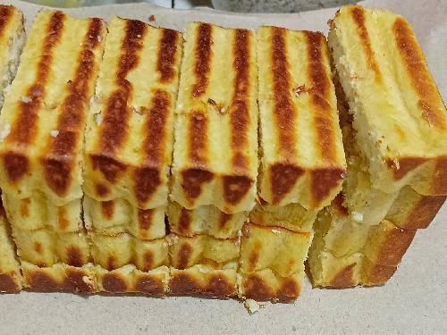Roti Bakar Yasmine Khas Bandung, Jln. Cikunir Raya 2, Remi Wahyu